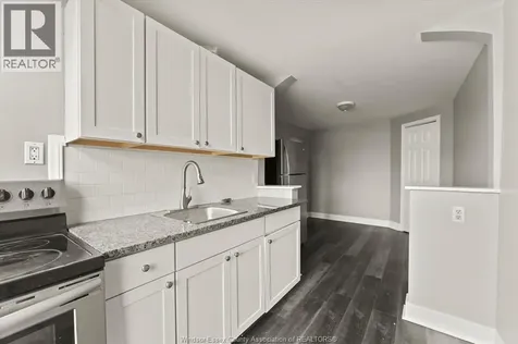581 Cataraqui Street Windsor ON N9A 3P2