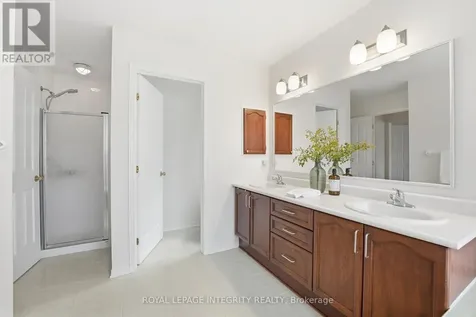 46 Catterick Crescent Ottawa ON K2K 3M6