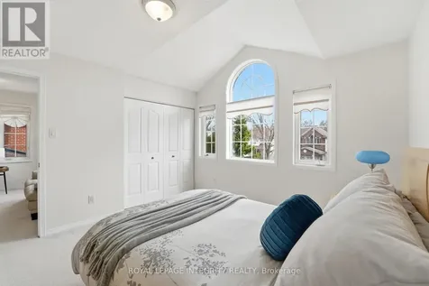 46 Catterick Crescent Ottawa ON K2K 3M6