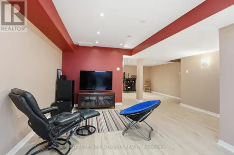 46 Catterick Crescent Ottawa ON K2K 3M6