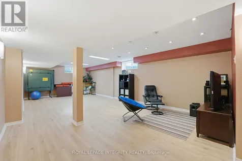 46 Catterick Crescent Ottawa ON K2K 3M6