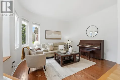 46 Catterick Crescent Ottawa ON K2K 3M6