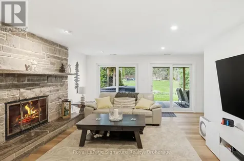 98 Moore Crescent Blue Mountains ON N0H 2P0