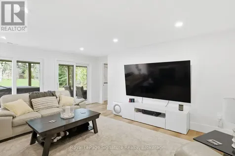 98 Moore Crescent Blue Mountains ON N0H 2P0