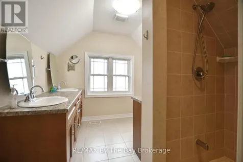 5 Falvo Street Wasaga Beach ON L9Z 1J6