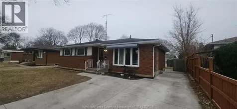 3970 Lennon Court Windsor ON N9G 2E5