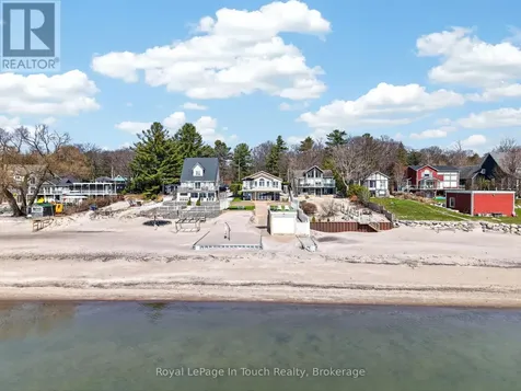 32 Tiny Beaches Road South Tiny ON L0L 2J0