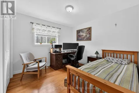 19 Trout Lane Tiny ON L9M 0J1