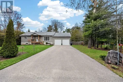 19 Trout Lane Tiny ON L9M 0J1
