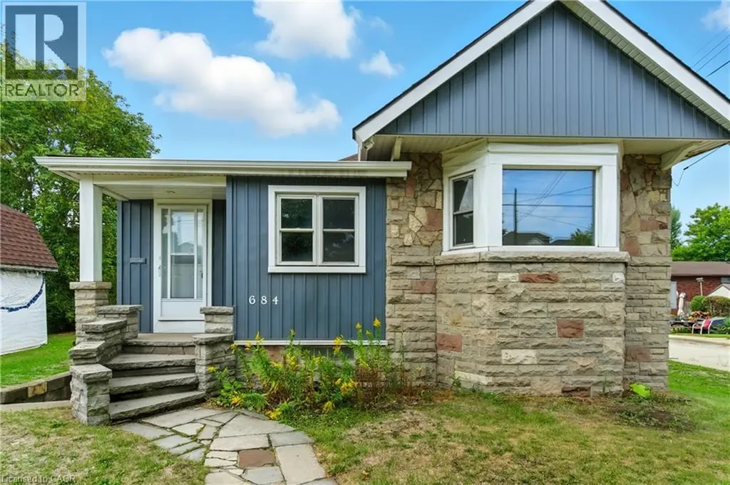 684 Beach Boulevard Hamilton ON L8H 6Y4