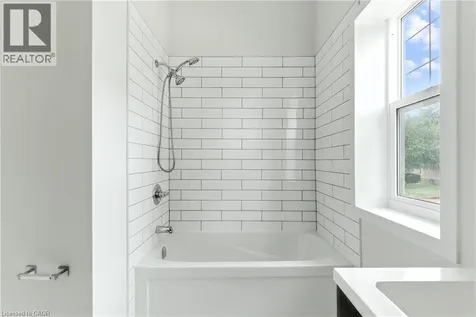 684 Beach Boulevard Hamilton ON L8H 6Y4