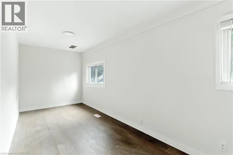 684 Beach Boulevard Hamilton ON L8H 6Y4