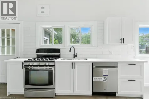 684 Beach Boulevard Hamilton ON L8H 6Y4