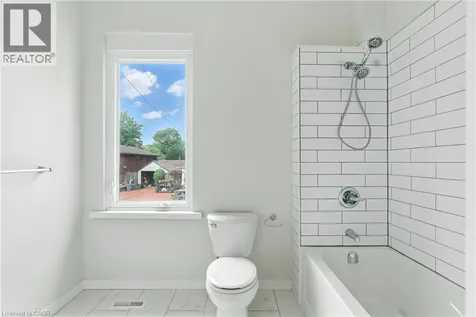 684 Beach Boulevard Hamilton ON L8H 6Y4