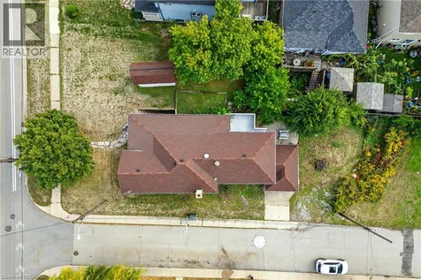 684 Beach Boulevard Hamilton ON L8H 6Y4