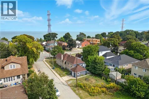 684 Beach Boulevard Hamilton ON L8H 6Y4