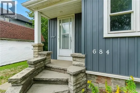 684 Beach Boulevard Hamilton ON L8H 6Y4
