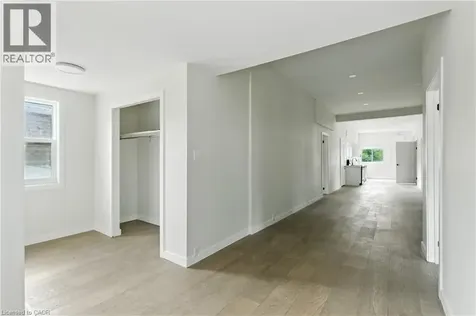 684 Beach Boulevard Hamilton ON L8H 6Y4