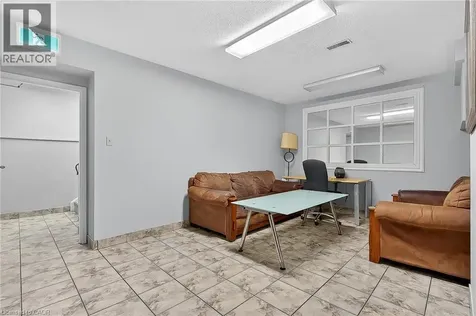 43 Dupont Street East Waterloo ON N2J 2G8