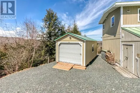 8 Evergreen Lane Elliot Lake ON P5A 2S9