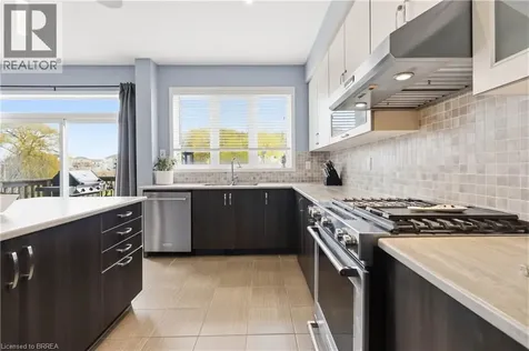 14 Turnbull Drive Brantford ON N3T 0K4