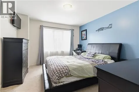 14 Turnbull Drive Brantford ON N3T 0K4