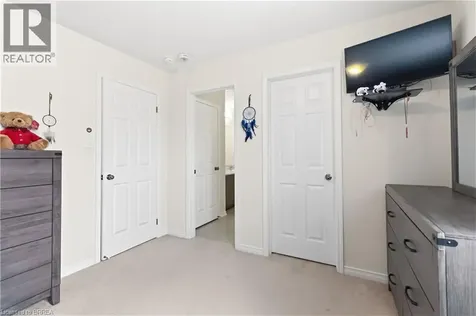 14 Turnbull Drive Brantford ON N3T 0K4
