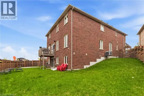 14 Turnbull Drive Brantford ON N3T 0K4