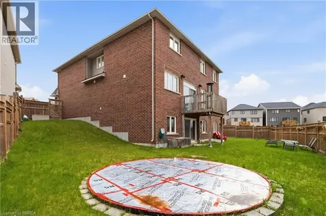 14 Turnbull Drive Brantford ON N3T 0K4