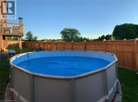 14 Turnbull Drive Brantford ON N3T 0K4