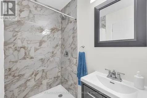 165 Longpre Street Ottawa ON K1L 7J5