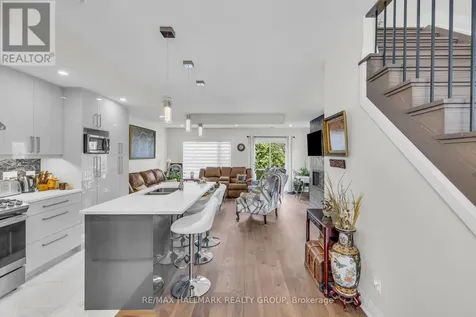 165 Longpre Street Ottawa ON K1L 7J5