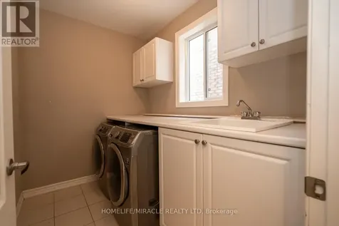 547 Wansbrough Way Shelburne ON L9V 2S8