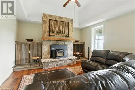 437 6th Concession Road East Hamilton ON L8B 1A3