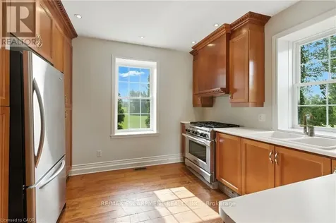 437 6th Concession Road East Hamilton ON L8B 1A3