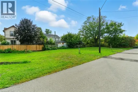11 Knapmans Drive Hamilton ON L8H 7E8