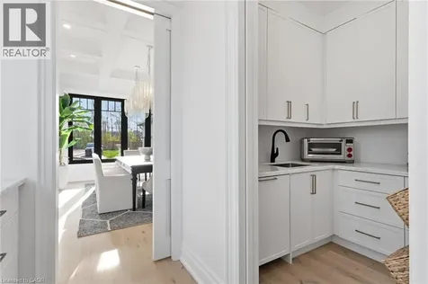 7 Campview Road Stoney Creek ON L8E 5E2