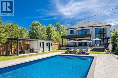 7 Campview Road Stoney Creek ON L8E 5E2
