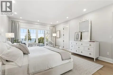 7 Campview Road Stoney Creek ON L8E 5E2