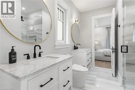 7 Campview Road Stoney Creek ON L8E 5E2