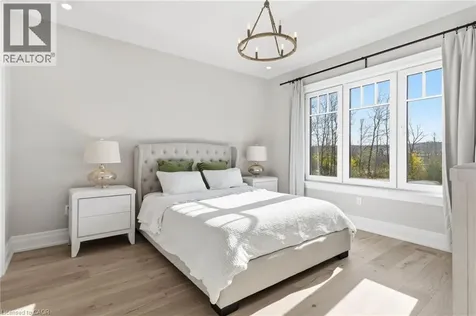 7 Campview Road Stoney Creek ON L8E 5E2