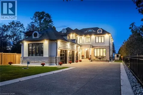 7 Campview Road Stoney Creek ON L8E 5E2