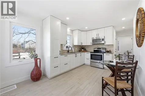 74 Freelton Road Hamilton ON L8B 0Z3