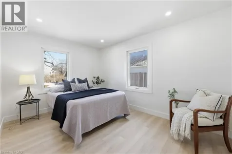 74 Freelton Road Hamilton ON L8B 0Z3