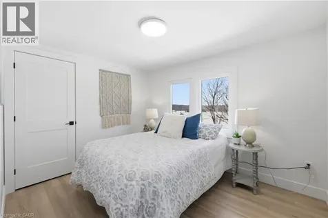 74 Freelton Road Hamilton ON L8B 0Z3