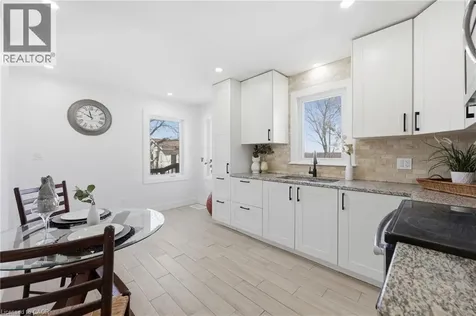 74 Freelton Road Hamilton ON L8B 0Z3