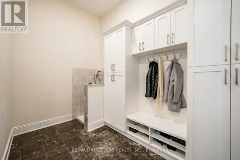 37 Country Club Crescent Uxbridge ON L9P 0B8