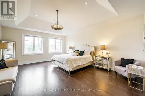 37 Country Club Crescent Uxbridge ON L9P 0B8