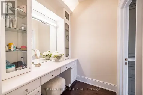 37 Country Club Crescent Uxbridge ON L9P 0B8