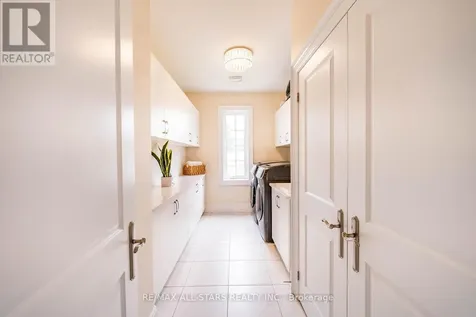 37 Country Club Crescent Uxbridge ON L9P 0B8